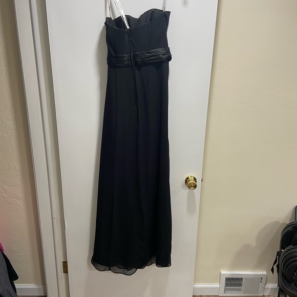 David’s Bridal Dress. Size 4. Black. Beautiful. - Picture 2 of 5